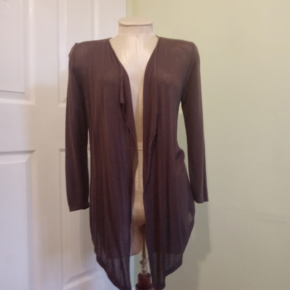 August Silk| Sm. Open front camisole